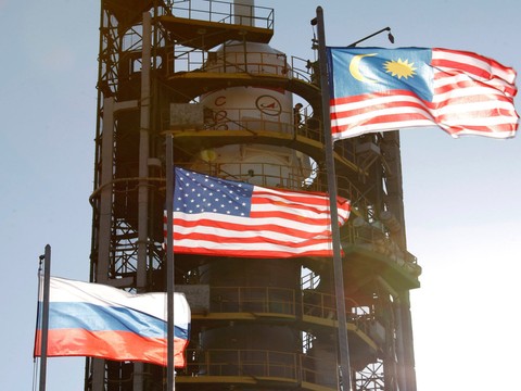 США ввели космические санкции в отношении России