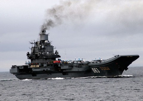 Демонстрация флага и не только: «Адмирал Кузнецов» готовится к походу в Средиземное море
