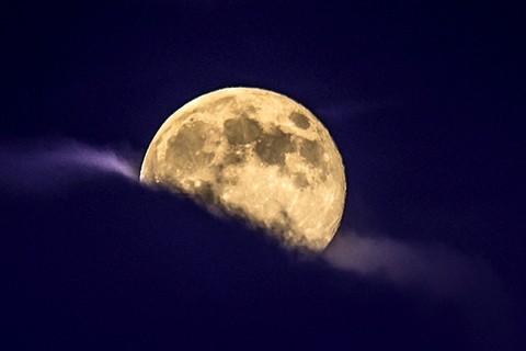 Суперлуние-2014: Россияне увидели самую большую Луну