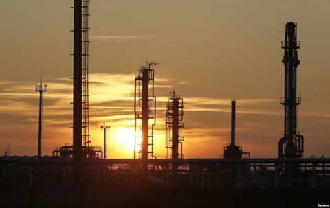 Шаги навстречу: Россия и ОПЕК могут заморозить уровень добычи нефти