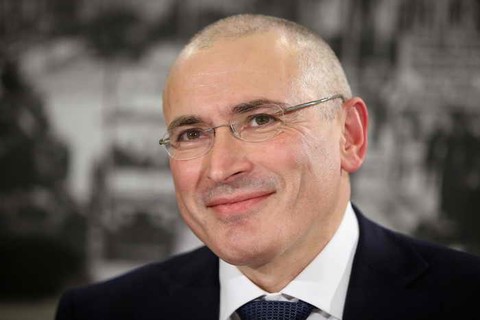 Вне политики: Год назад Ходорковский вышел из тюрьмы