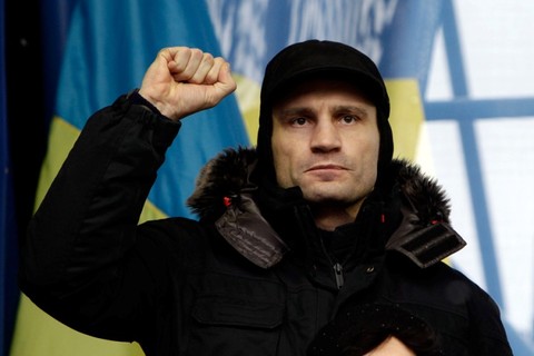 Виталий Кличко. Портрет на фоне Евромайдана