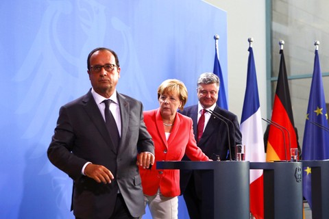 «Нормандская тройка»: Меркель, Олланд и Порошенко обсудили перспективы Украины