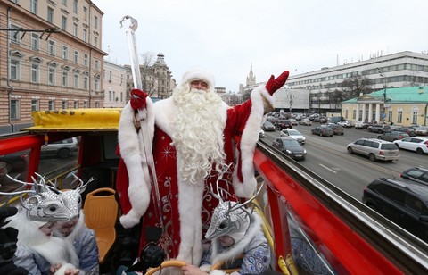 Всероссийский Дед Мороз едет в Москву