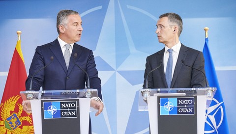 Вопреки народной воле: Как НАТО входит на Балканы?