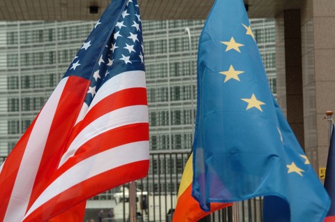 Когда в товарищах согласья нет: США, ЕС и новые санкции против России