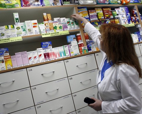 На импортной игле: Кабмин обсудил проблемы лекарственного рынка России