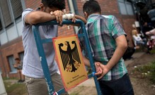 Беженцы в Германии: Злоумышленники или жертвы