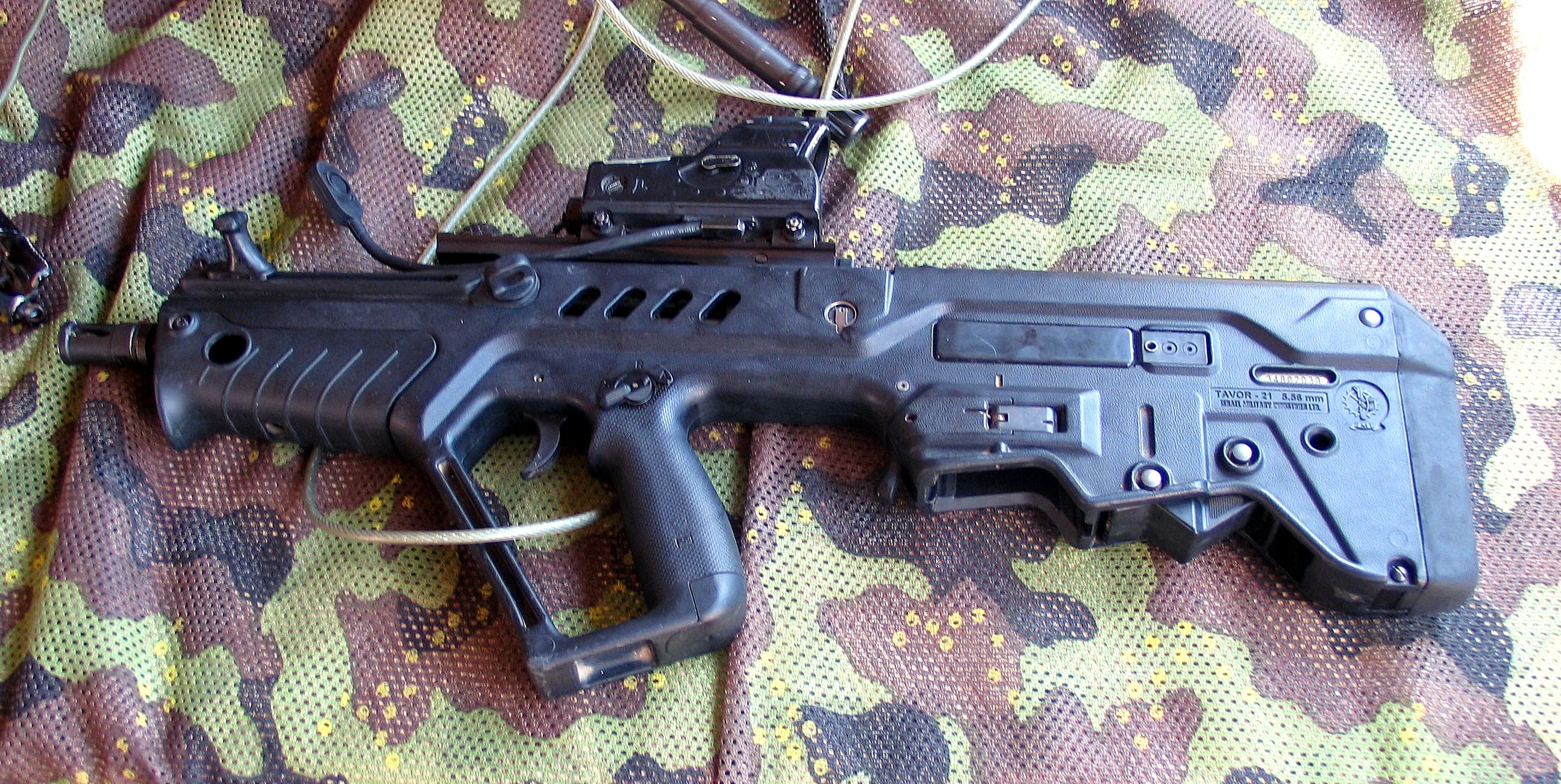 Штуромовая винтовка "Тавор". Фото oxun.ge