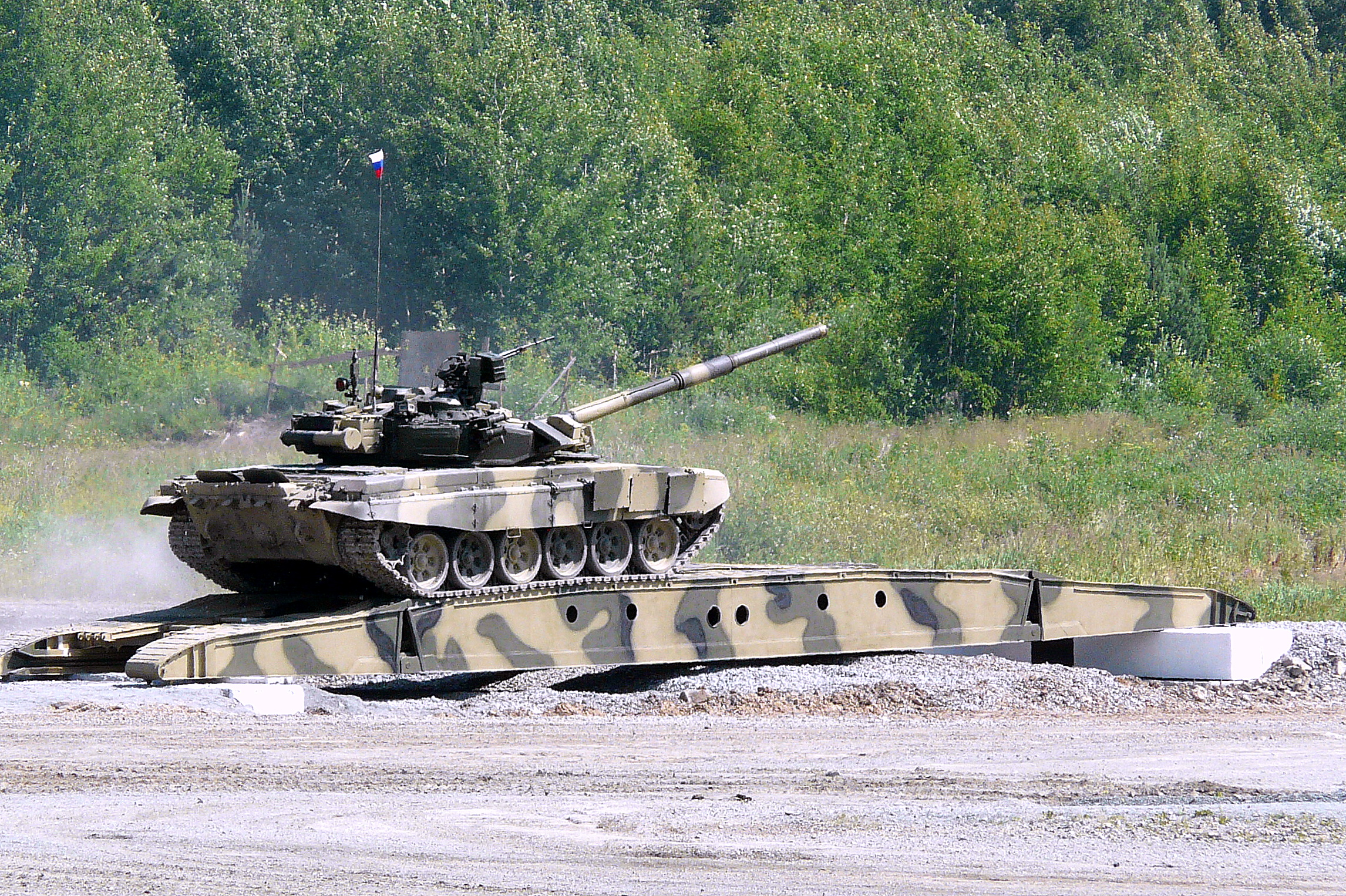 Танк-Т-90. Фото А. Соколов